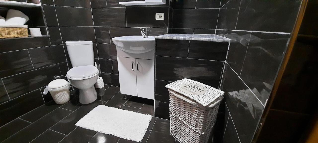 Apartament Clara Permet Daire Dış mekan fotoğraf